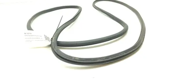Mercedes-Benz Sprinter W906 Rear side glass trim 