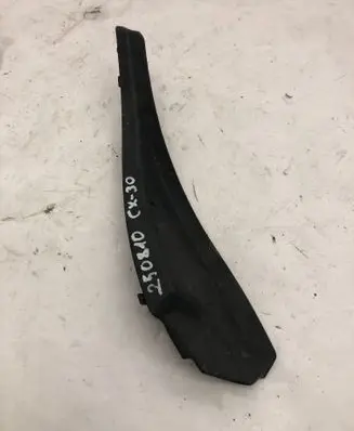 Mazda CX-3 Windshield trim D10E51pb1