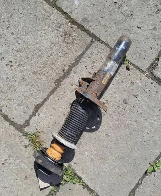 Skoda Octavia Mk2 (1Z) Front shock absorber/damper 1T0413031HP