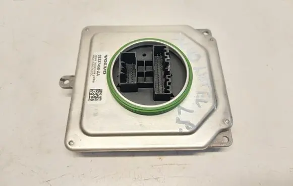 Volvo XC40 Air conditioning (A/C) expansion valve 32337455JLK01