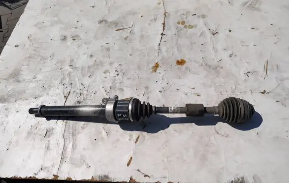 BMW X2 F39 Front driveshaft 8681524