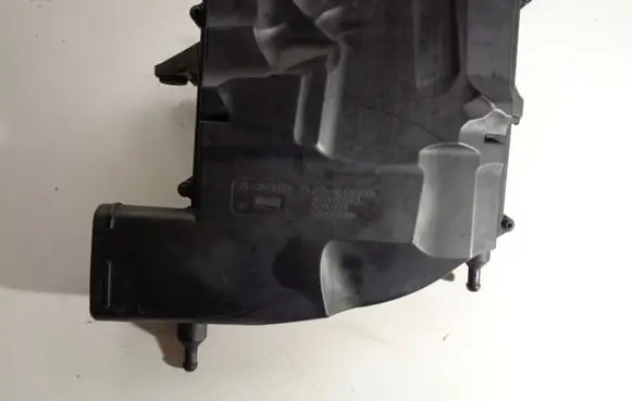 Mercedes-Benz ML W164 Air filter box A6420940304 A0051535028