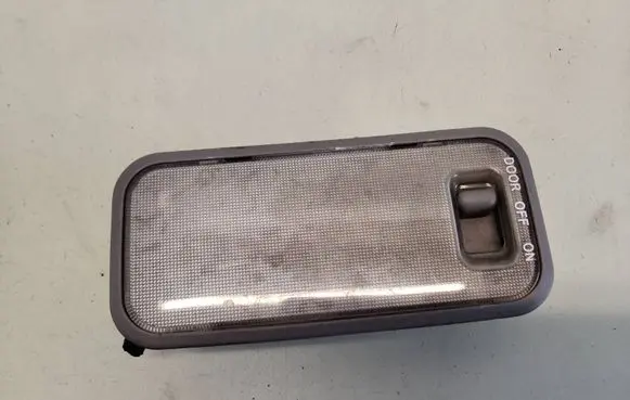 Toyota Land Cruiser (J100) Rear seat light 