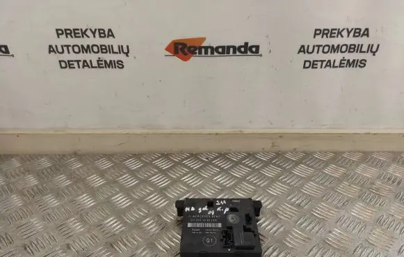 Mercedes-Benz E W211 Door control unit/module 2118703385 00406075