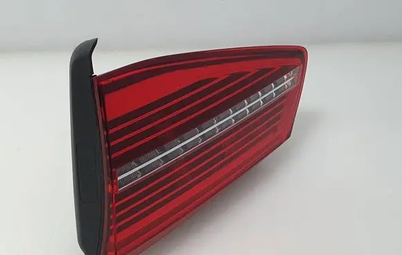 Volkswagen PASSAT B8 Rear/tail lights 3G9945308E 81450221 3G9945309