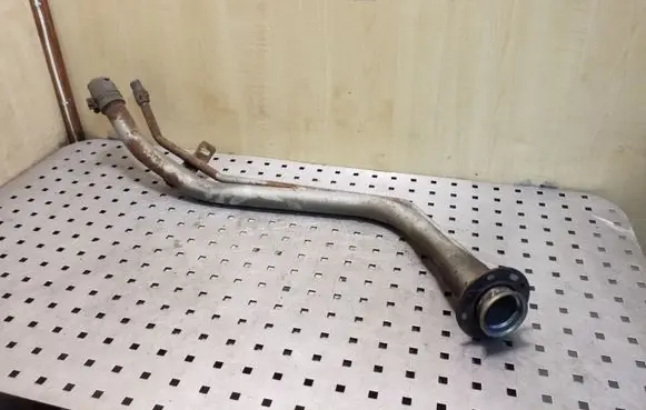 KIA Sorento Fuel tank filler neck pipe 