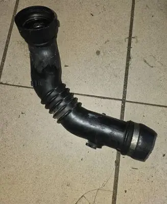 Intercooler hose/pipe