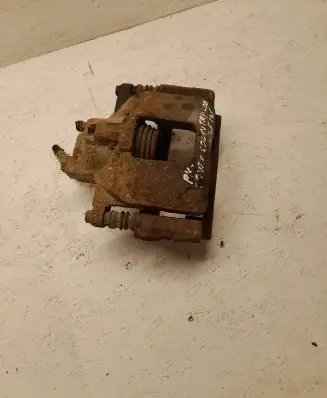 Chrysler Town & Country V Front brake caliper
