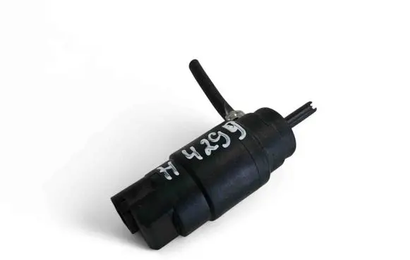 BMW 5 E39 Windscreen/windshield washer pump 1391358