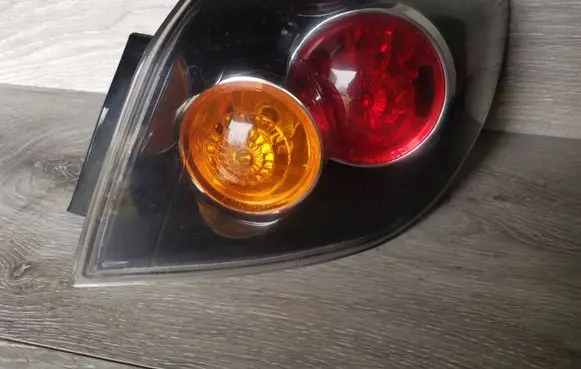 Mazda 3 I Rear/tail lights 03581090