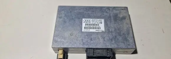 Audi A4 S4 B7 8E 8H Bluetooth control unit module 8P0862335C