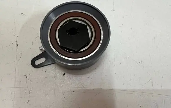 Volkswagen Transporter - Caravelle T5 Timing belt tensioner 074109243C