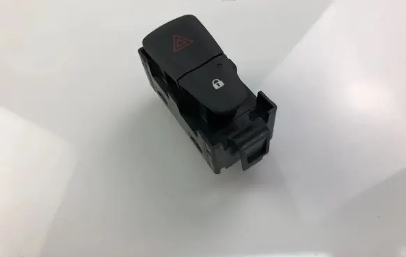 Renault Scenic III - Grand scenic III Hazard light switch E31601