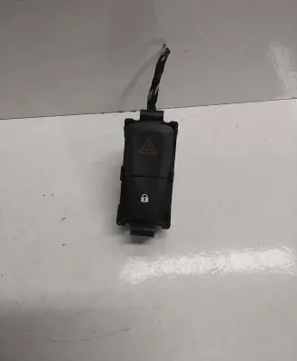 Renault Megane III Hazard light switch E31601