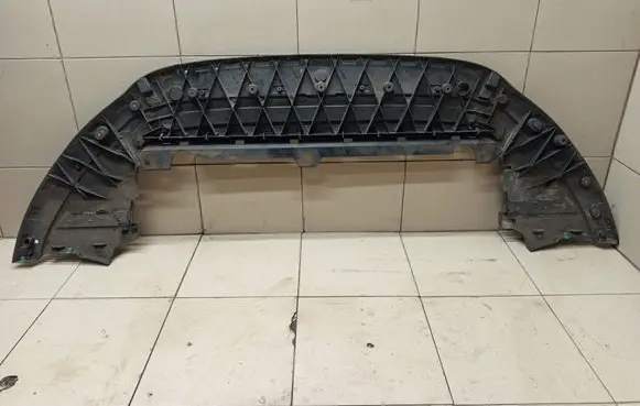 Front bumper skid plate/under tray