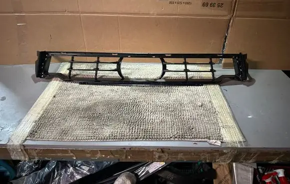 BMW iX3 G08 Front bumper lower grill 8081078
