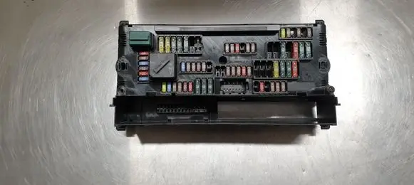 BMW X3 F25 Fuse box set 921086302 9210863 117033444