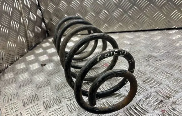 Volkswagen Golf IV Front coil spring 