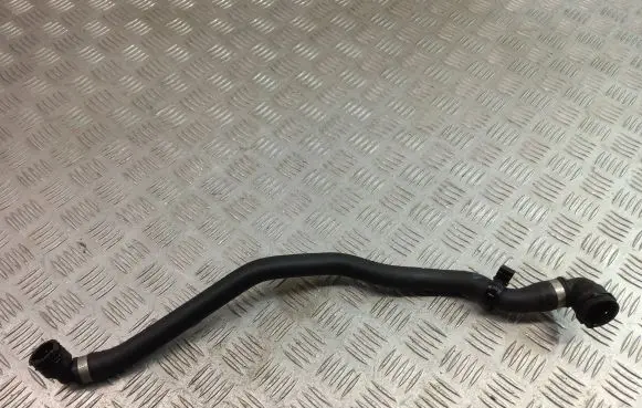 BMW 4 F32 F33 Engine coolant pipe/hose 7624676