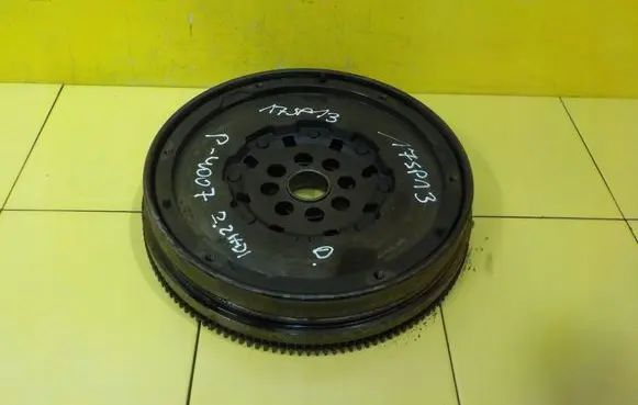 Peugeot 4007 Dual mass flywheel 17SP13