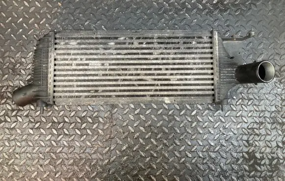 Nissan Navara Intercooler radiator 14461EB360 F6864