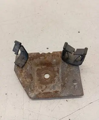 Battery bracket