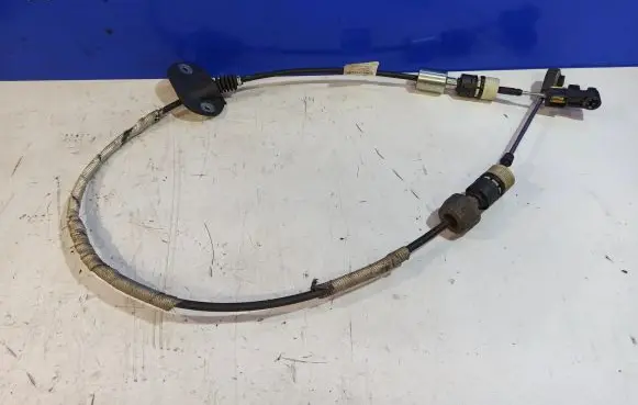 Gear shift cable linkage