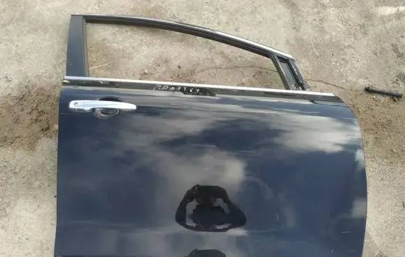 Mazda CX-7 Front door juodos