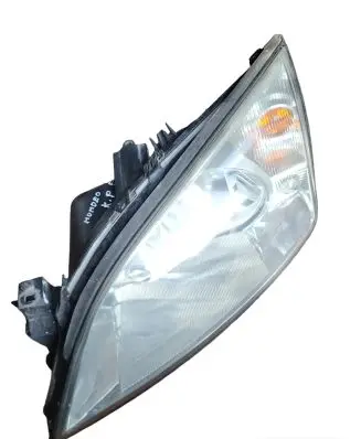 Ford Mondeo Mk III Headlight/headlamp 1S7118006AK 0301174201