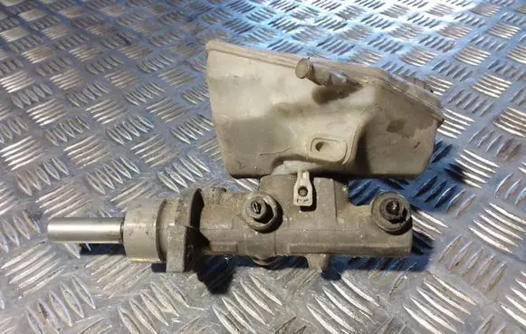 Peugeot 607 Master brake cylinder 221304