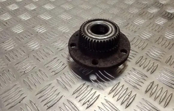 Volkswagen Bora Rear wheel hub