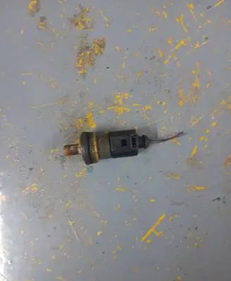 Audi A6 S6 C6 4F Coolant temperature sensor 1J0973702