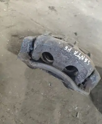 Hyundai Santa Fe Front brake caliper