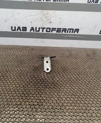 Opel Zafira C Rear door lower hinge