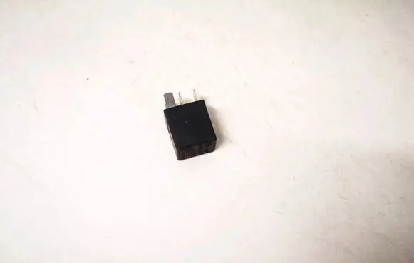 Mercedes-Benz E W211 Other relay 5815020a