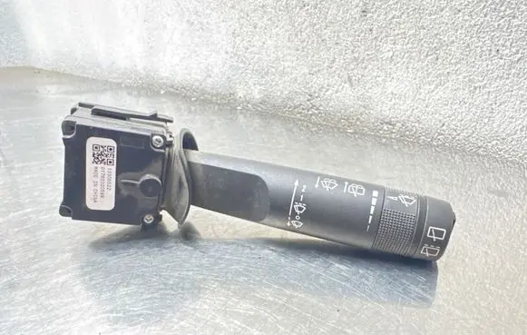 Opel Astra J Wiper control stalk 13305522 01760320599