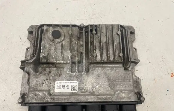 BMW 3 G20 G21 Engine control unit/module 5A23E0601 0261S10363 031922653
