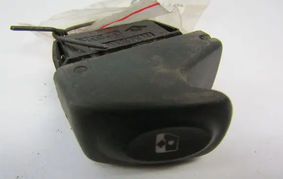 Renault Megane I Electric window control switch 