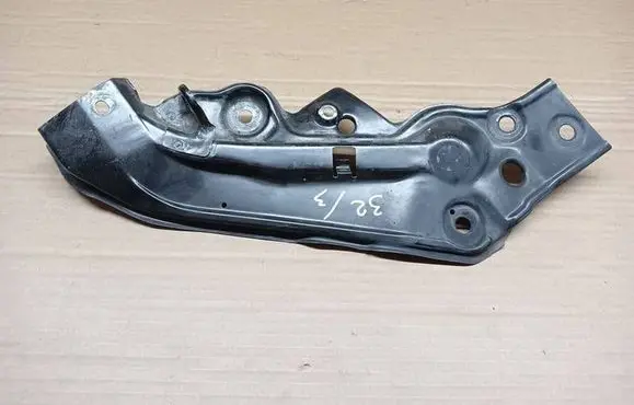 Volkswagen Polo VI Other engine bay part 2G0806929D 2G0805931C
