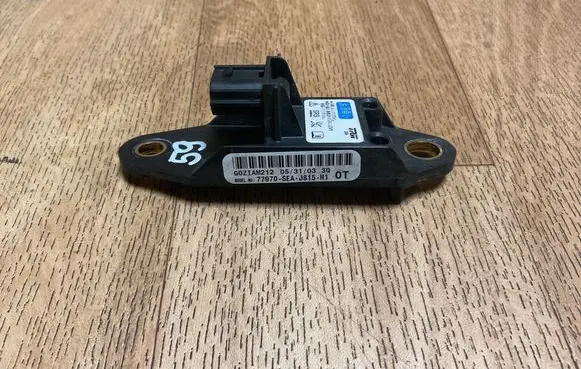 Honda Accord Airbag deployment crash/impact sensor 77970SEAJ815M1 G0ZTAM212