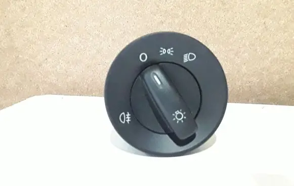 Skoda Octavia Mk2 (1Z) Light switch 1Z0941431F