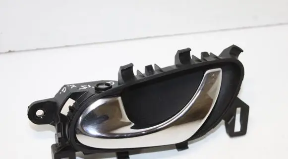 Nissan Qashqai Rear door interior handle trim 806714EA0A