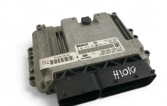 Hyundai i30 Engine control unit/module ECU 391052A712 0281015707