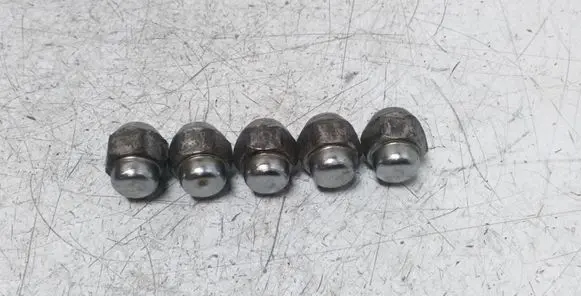 KIA Sorento Nuts/bolts 