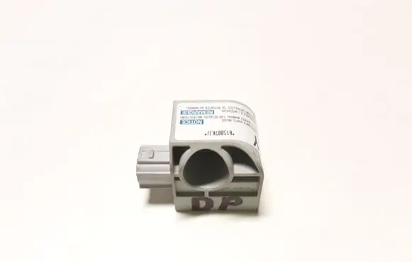 Suzuki SX4 Airbag deployment crash/impact sensor 389308010000 5WK43662 81S007KJ