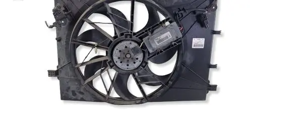 Volvo V70 Electric radiator cooling fan 30680547