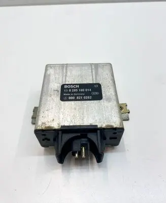 Mercedes-Benz SLC C107 Other relay A0008210262 0285100014