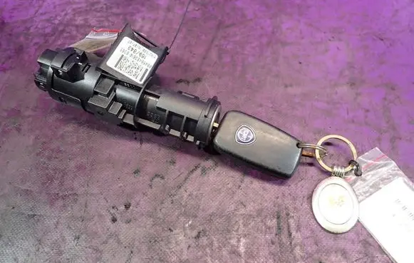 Lancia Ypsilon Ignition lock 