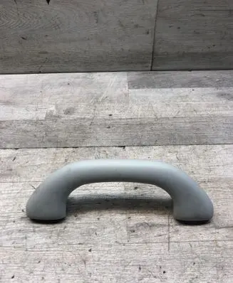 Volkswagen Jetta VI Front interior roof grab handle 5C6857607