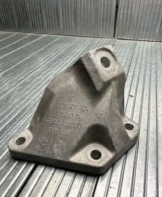 BMW 7 F01 F02 F03 F04 Engine mounting bracket 6775904 73681310 AC46000DF